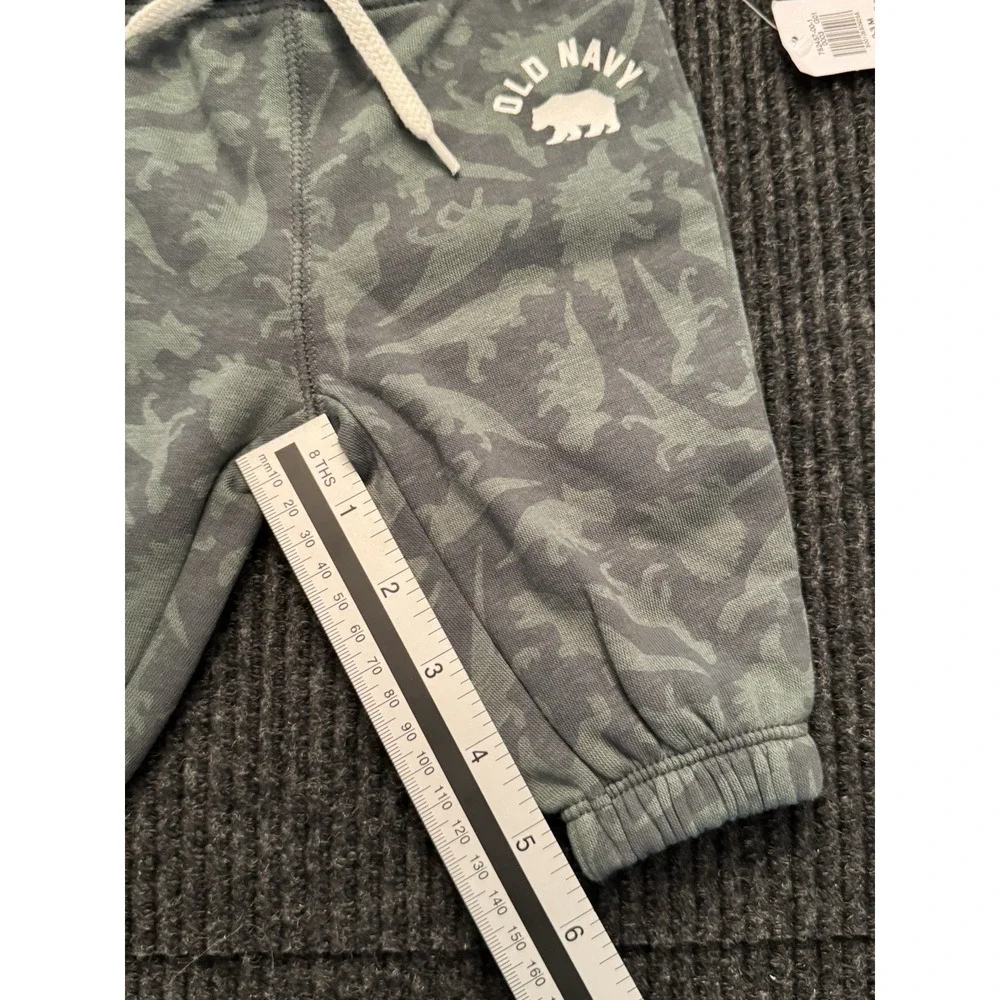 Old Navy 0-3 Months Camo DinosaurFront Zip Sweat Shirt And Pants Set NEW W/ Tags